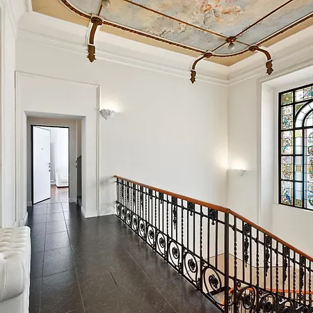 Two-room In Center * Côme