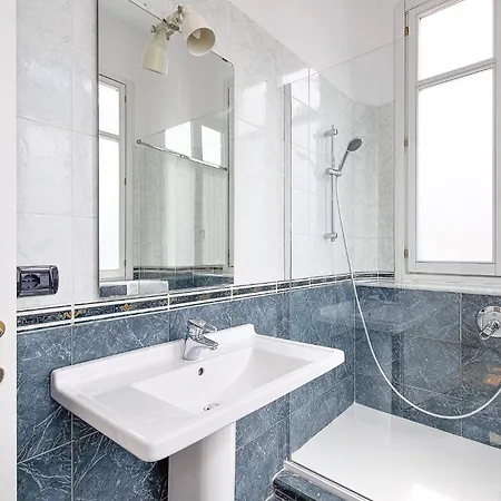 Two-room In Center Côme