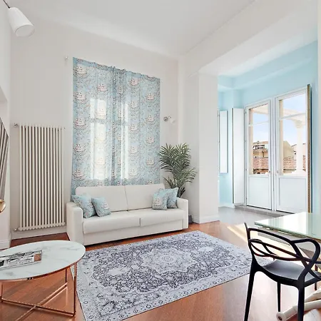 Two-room In Center Lägenhet Como